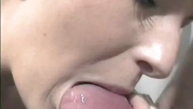 Nô lệ, trong phim sex nhat mong to phòng ngủ