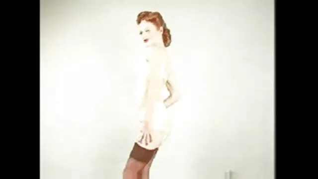 HDT-Elle Voneva-trái cấm phim sex tay den dit gai nhat ban